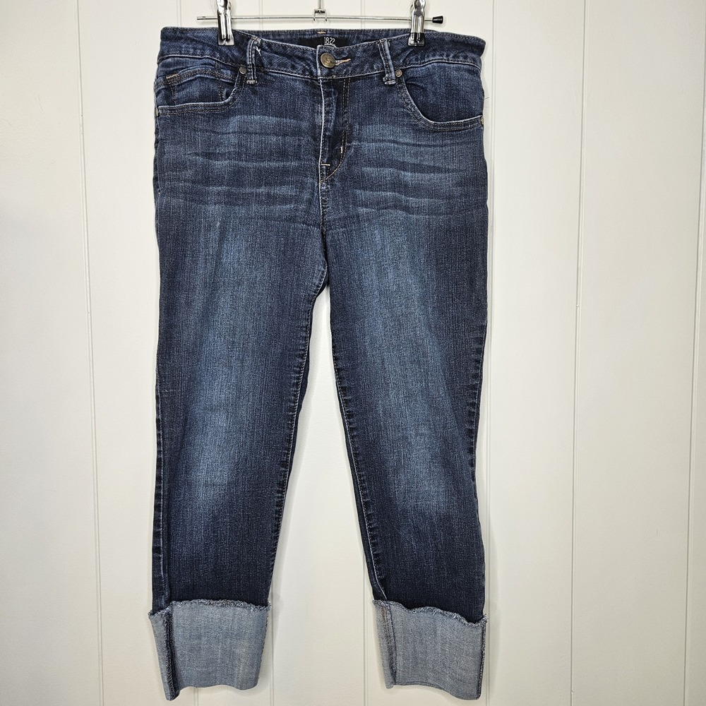 1822 Taylor Denim Blue Women's Capri Jeans Taylor Size 10, Stretch Distressed